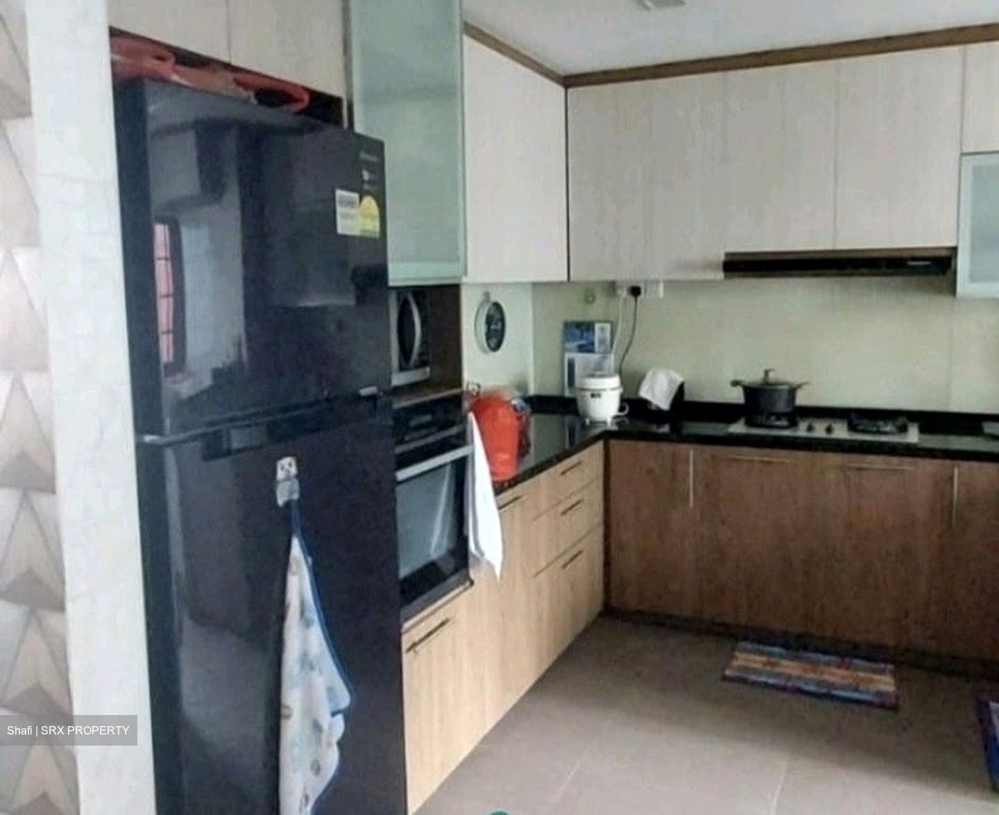 Blk 558 Jurong West Street 42 (Jurong West), HDB Executive #579916651